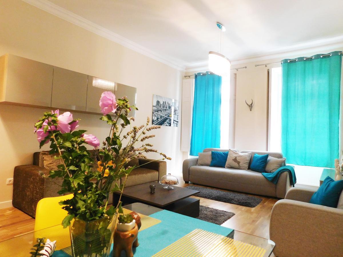 Wonder Deer Luxury Apartment At The Opera Self Check-In Budapest Eksteriør bilde